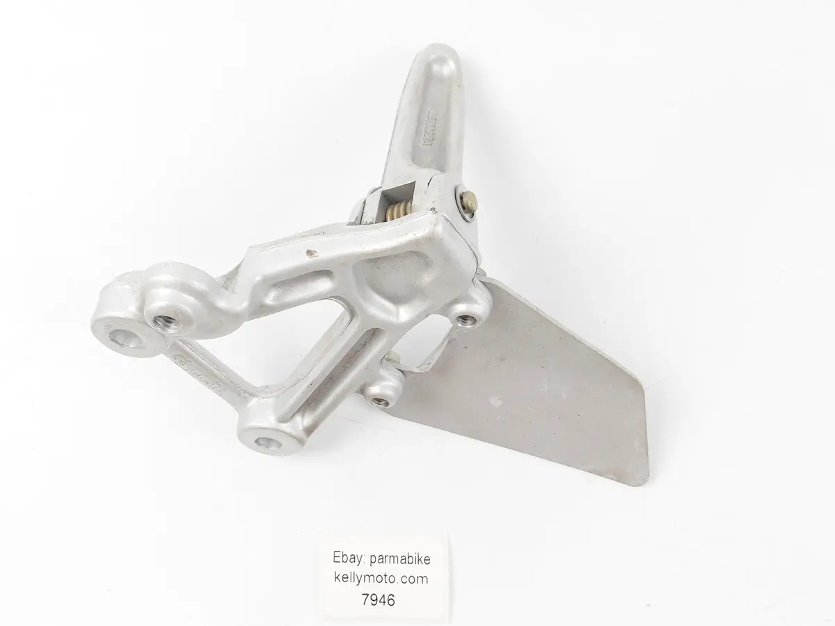1998 Ducati 748 Frame Left Foot Peg Post Stand Mount Bracket 46410051A 82410151A 1