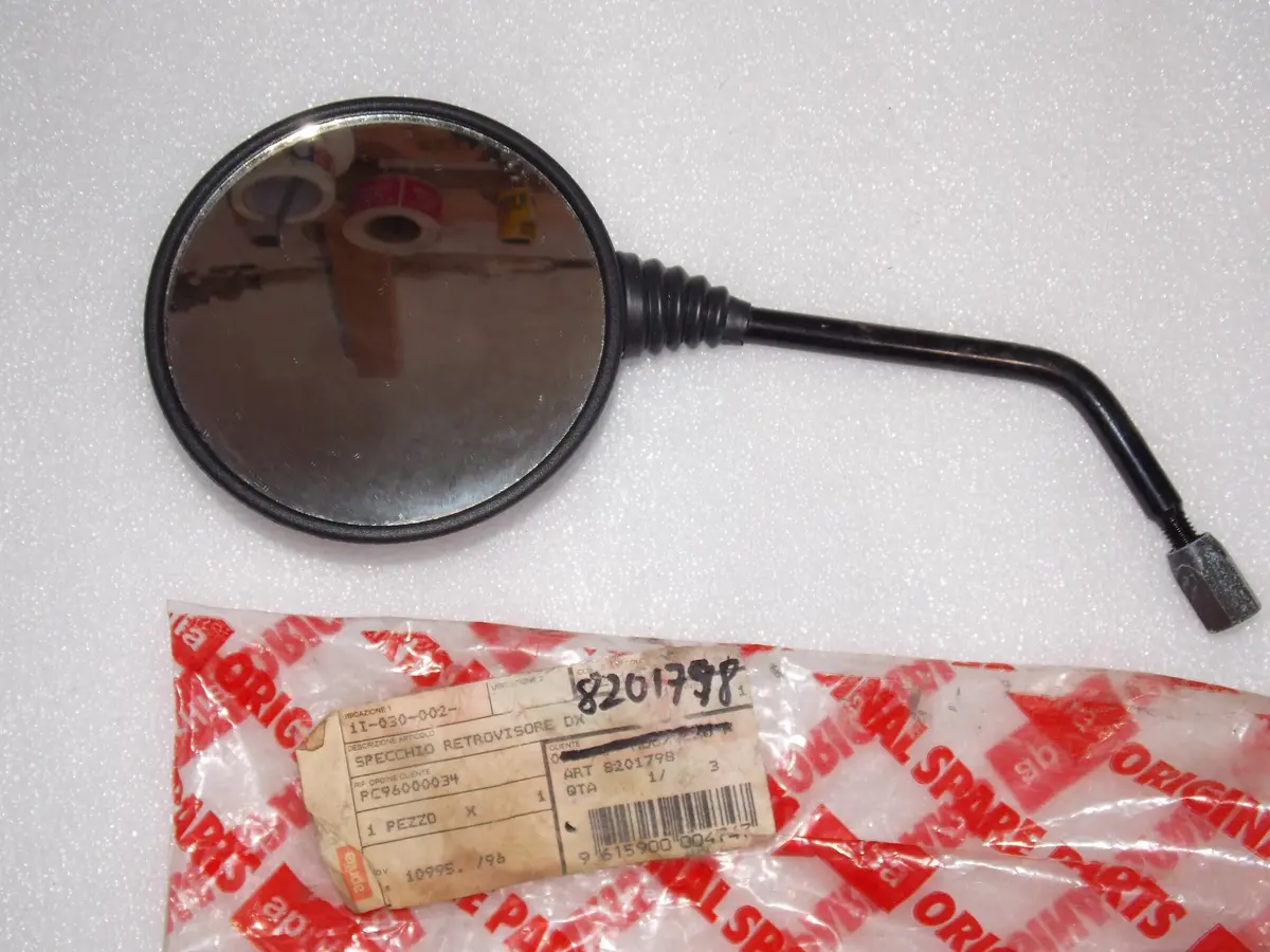 Oem 1993-1997 Aprilia Scarabeo 50 2T Rear View Mirror Right Ap8201798 1