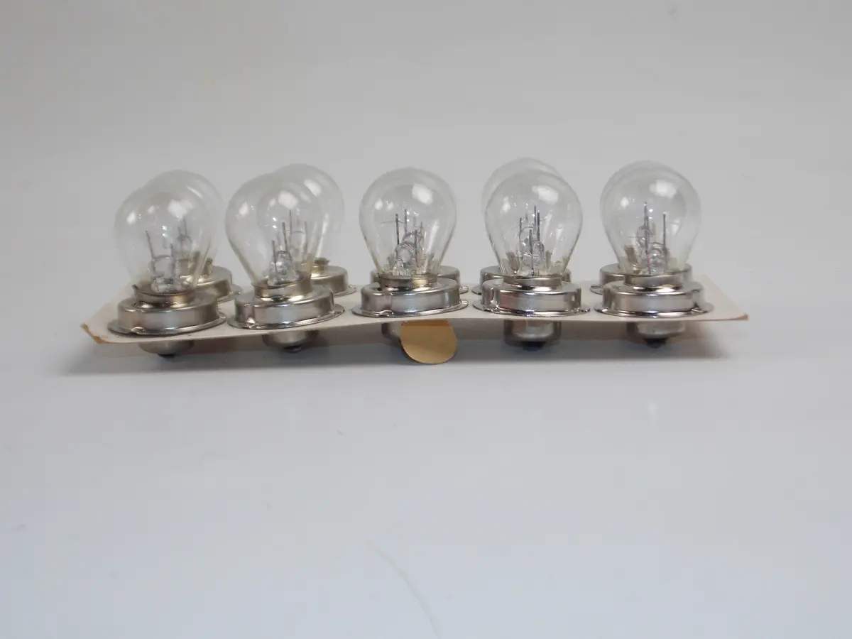 Moped Motorcycle Scooter Cev Headlight Bulb 6 Volt 15 Watt P26 Base Box Of 10 2