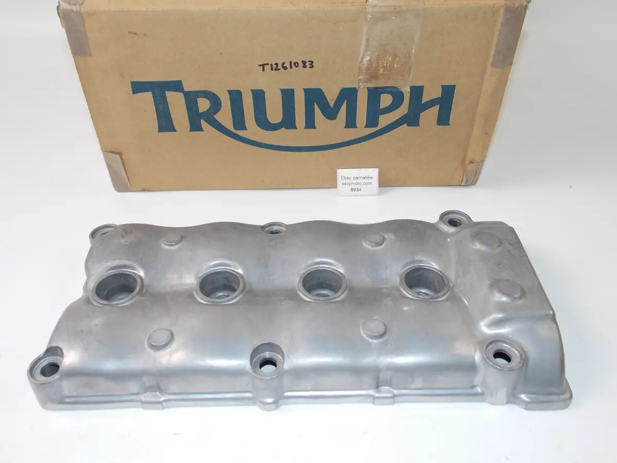 Nos Oem Triumph 2001-2003 Tt600 / 2003-2005 Speed Four Cam Cover  T1261083 1
