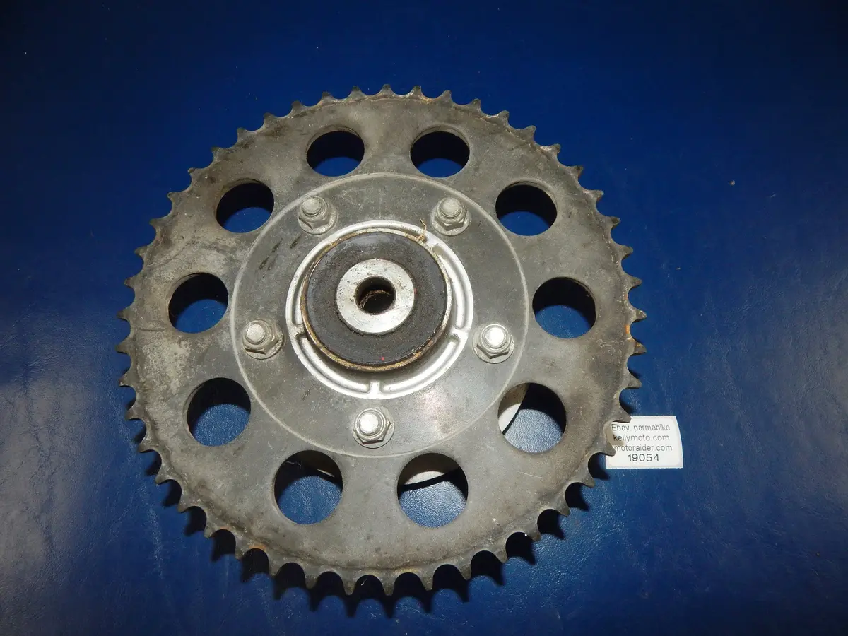 1993 Suzuki Bandit Gsf 400 Rear Wheel Hub Carrier+Sprocket 47T Vintage 1