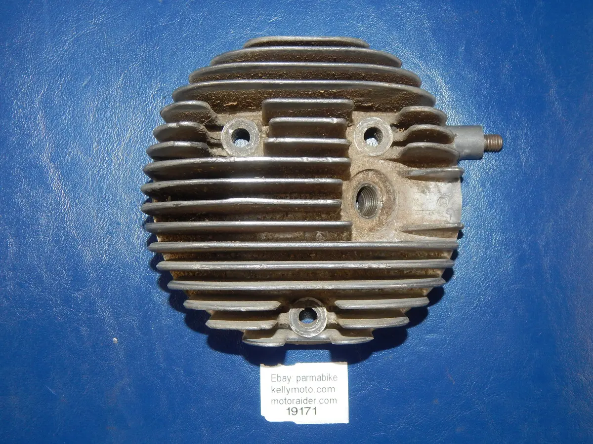Vespa Piaggio Engine Motor Cylinder Head Vintage Scooter Italy 1