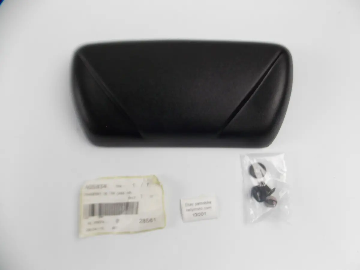 Oem Peugeot A05834 Backrest Pad Satelis 125 Geopolis 125 Top Case Trunk Scooter 1