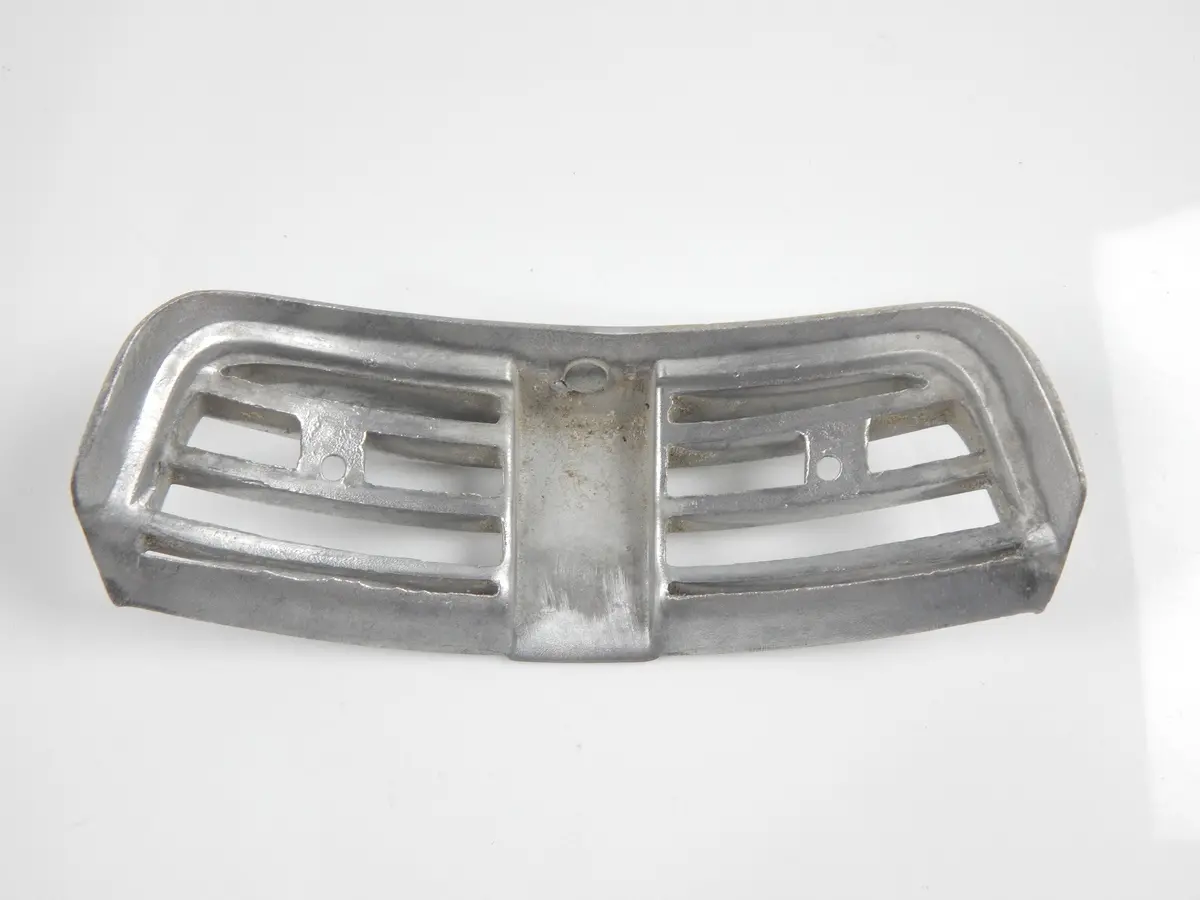 Vintage Scooter 1959 Lambretta Li 150 Rear Fender Chassis Emblem Grill Innocenti 2