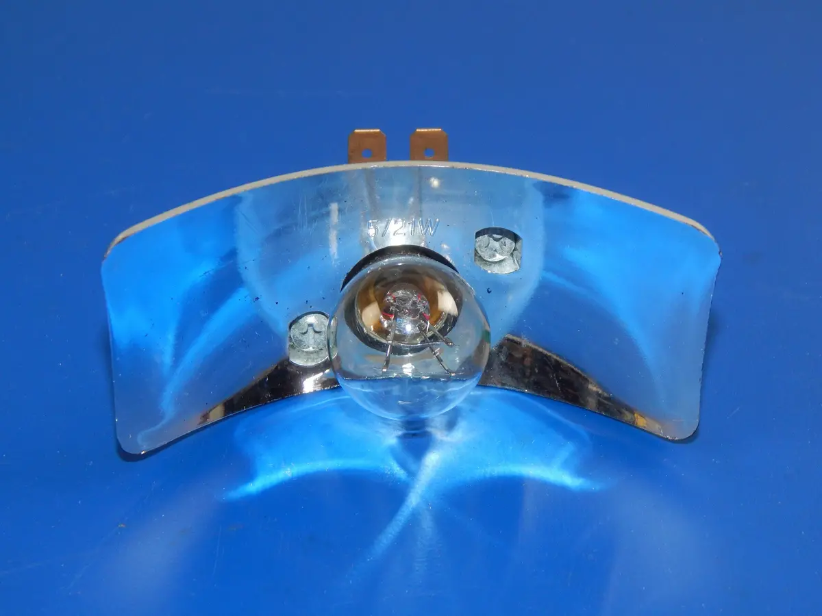 C.E.V 44386 Rear Tail Stop Light Socket Reflector+Bulb 5/21W Motorycle Scooter 2