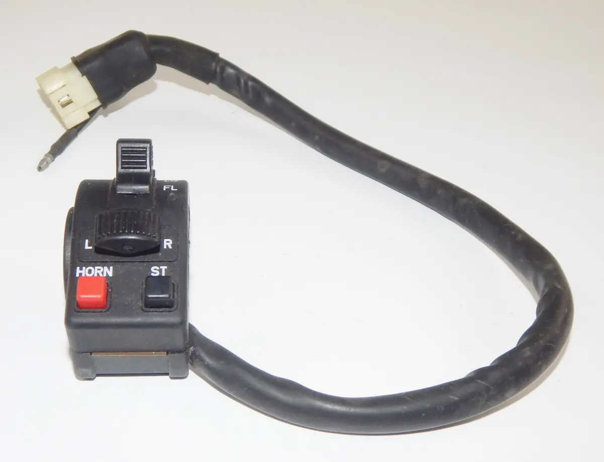 Left Handlebar 7/8" 22Mm Turn Signal High/Low Headlight Horn Control Switch 2