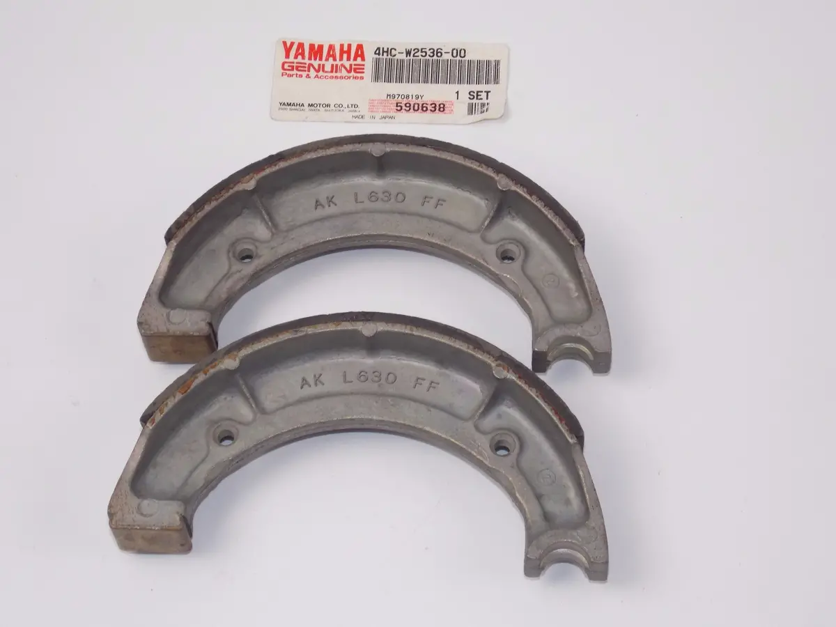 Nos Oem Yamaha Rear Atv Brake Shoes 1996-99Yfm350fw/Fwb Yfm350u 4Hc-W2536-00 1