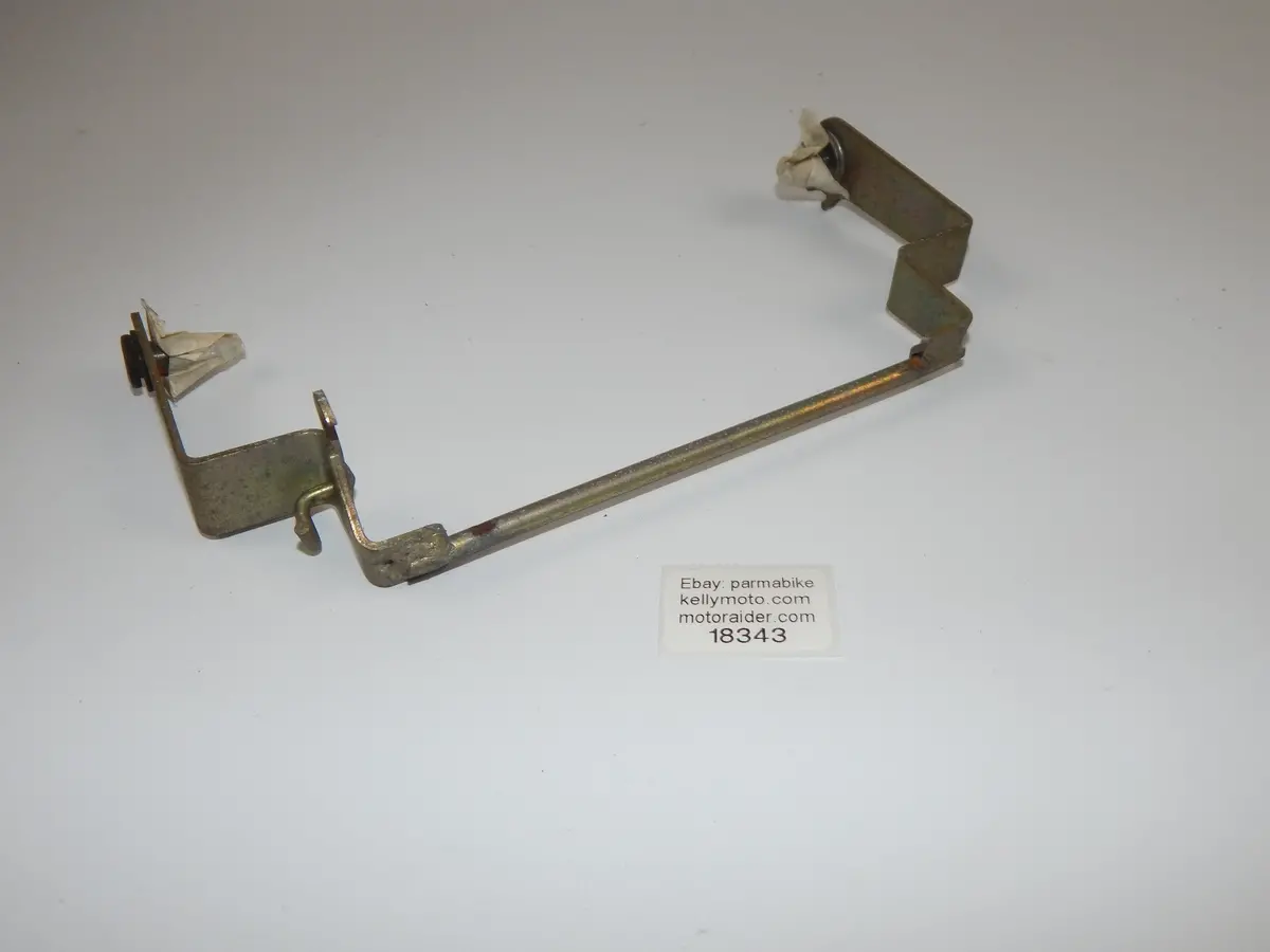 1986 Kawasaki Gpx 750-R Seat Saddle Release Mechanism Barr Rear Tail Section 1