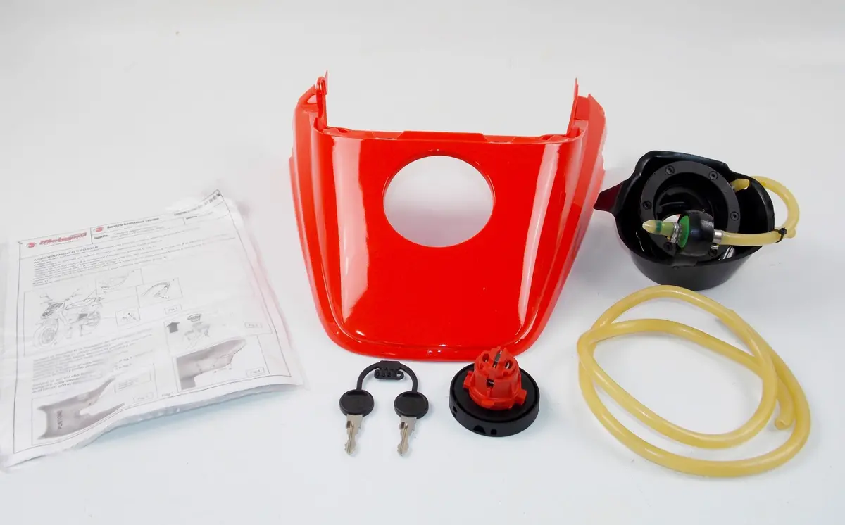 Malaguti Crosser Cr1 Red Tail Hard Cover  Fuel Cap Filler Relocating 063.244.21 1
