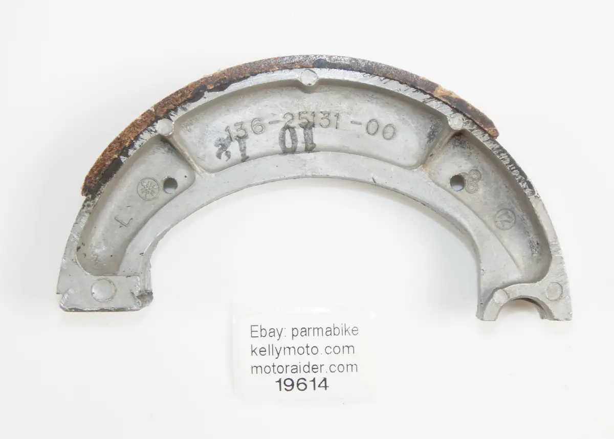 Oem Yamaha Xt500 Dt1 Rt1 It490 It465 It250 Brake Shoe 136-25131-00 1