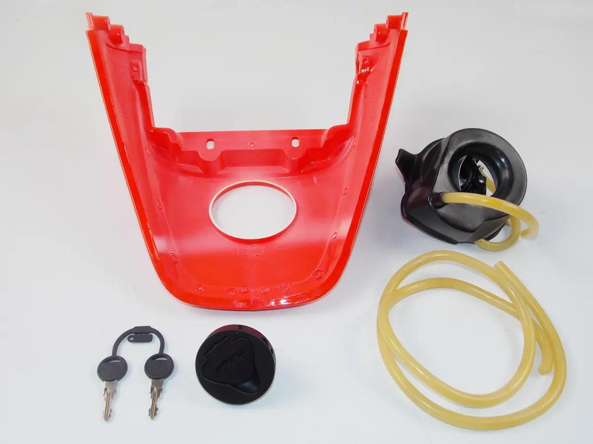 Malaguti Crosser Cr1 Red Tail Hard Cover Fuel Cap Filler Relocating 063.244.21 2