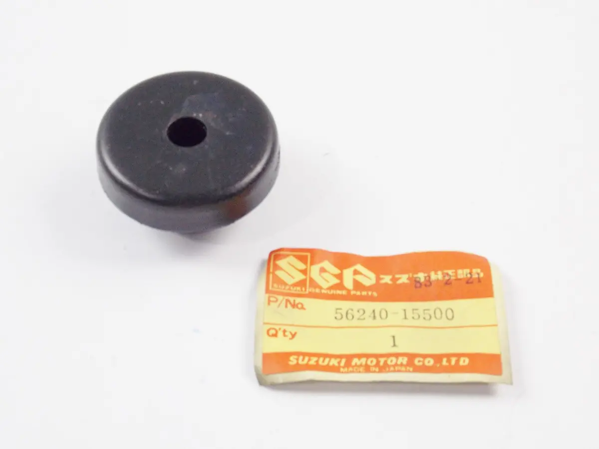 Nos Oem Suzuki 1996-2001 Gn250 / 1983-1984 Gr650 Cushion Lwr 56240-15500 1