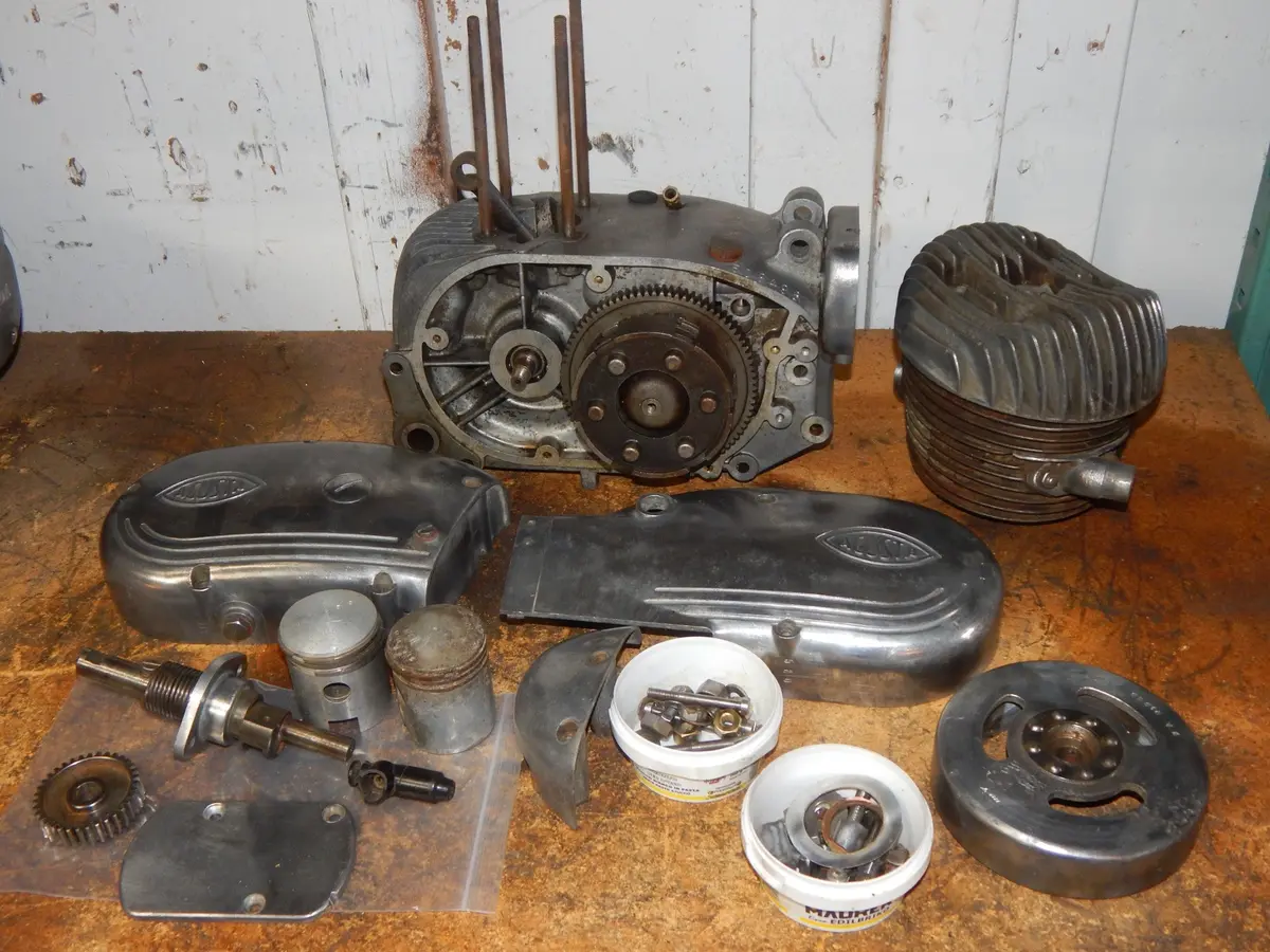 1950'S Mv Agusta Pullman 125 Engine Motor 508486 Cases Cylinder Gears Ignition 1