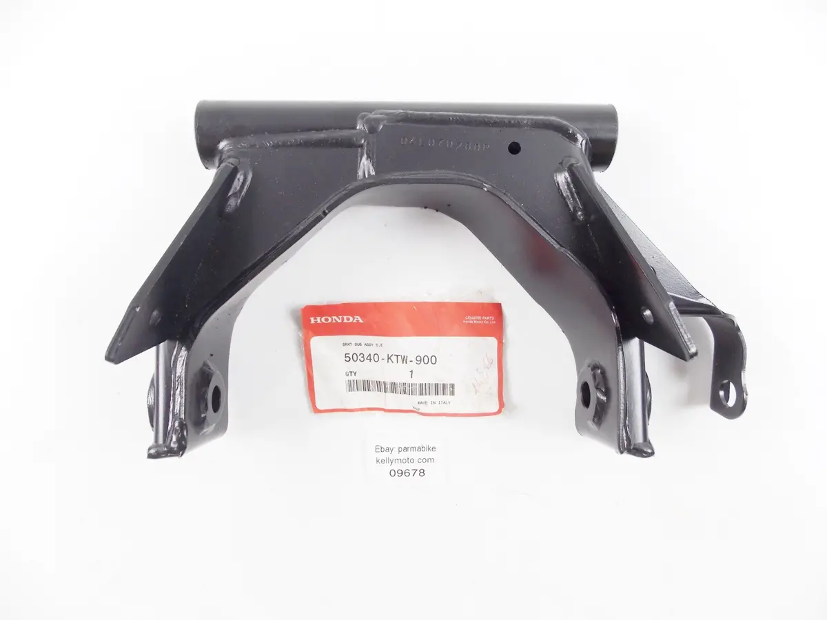Nos Oem Honda 2014 Sh300 Bracket Sub Assy. B, Engine Hanger Mount 50340-Ktw-900 1