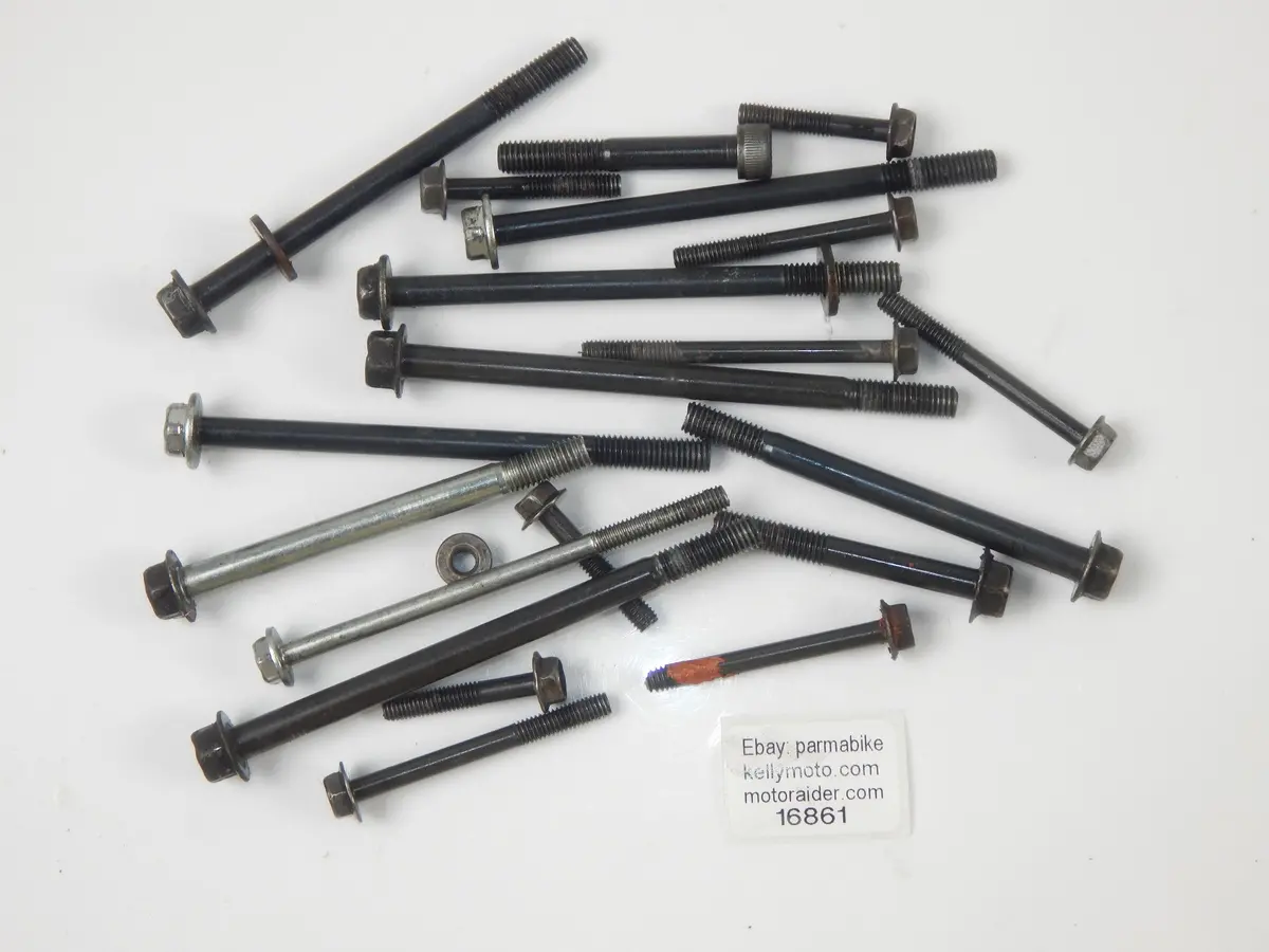 1986 Suzuki Gsxr 750 Motor Engine Center Case Bolts Vintage 1