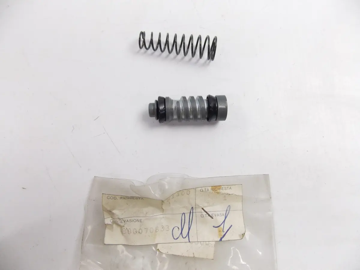 Nos Oem Cagiva 1995-1996 Canyon 600 Rear Brake Piston Repairing Kit 800070833 1