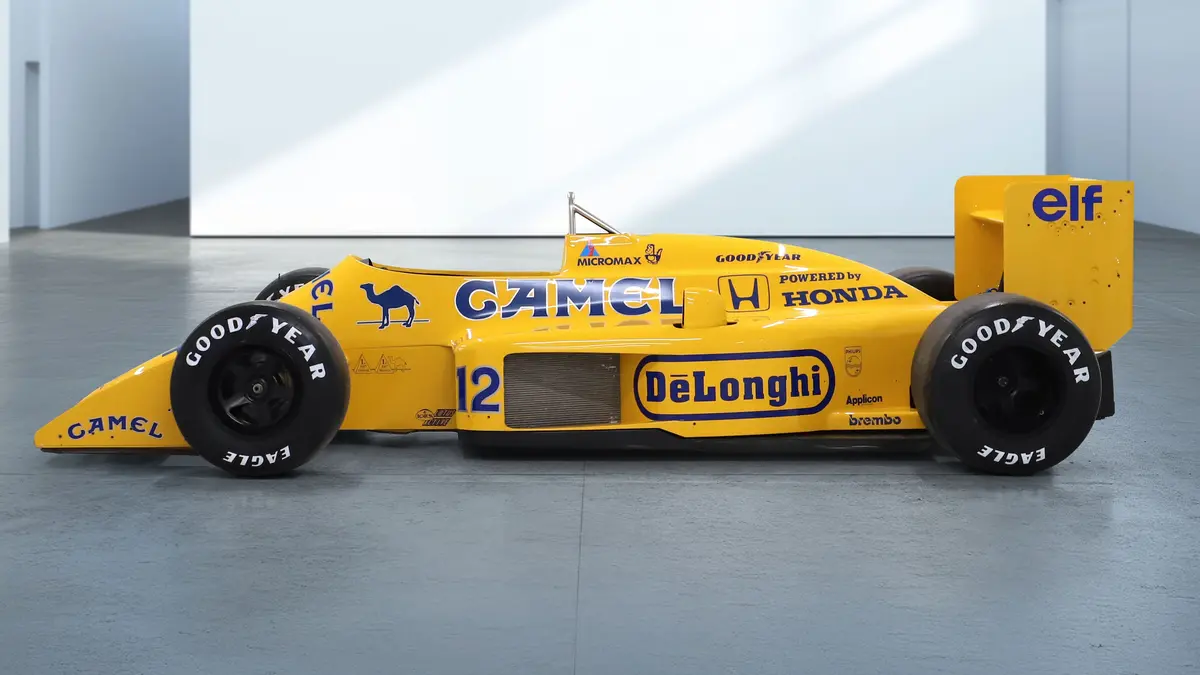 1987 Ayrton Senna Lotus F1 Team 99T Official Show Car 1
