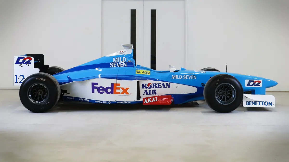1998 Benetton B198 Official Running Race Car 1