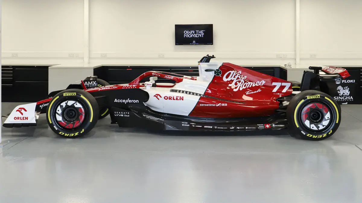 2022 Alfa Romeo F1 Team Orlen C42 Official Show Car 1
