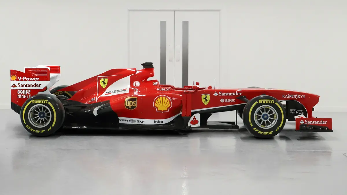 2013 Ferrari F138 Official Show Car 1