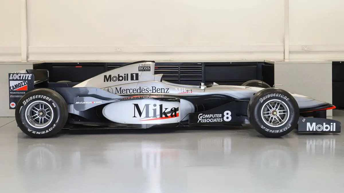 1997 Mclaren Mp4-12 Official Show Car With Mp4-13 Livery 1