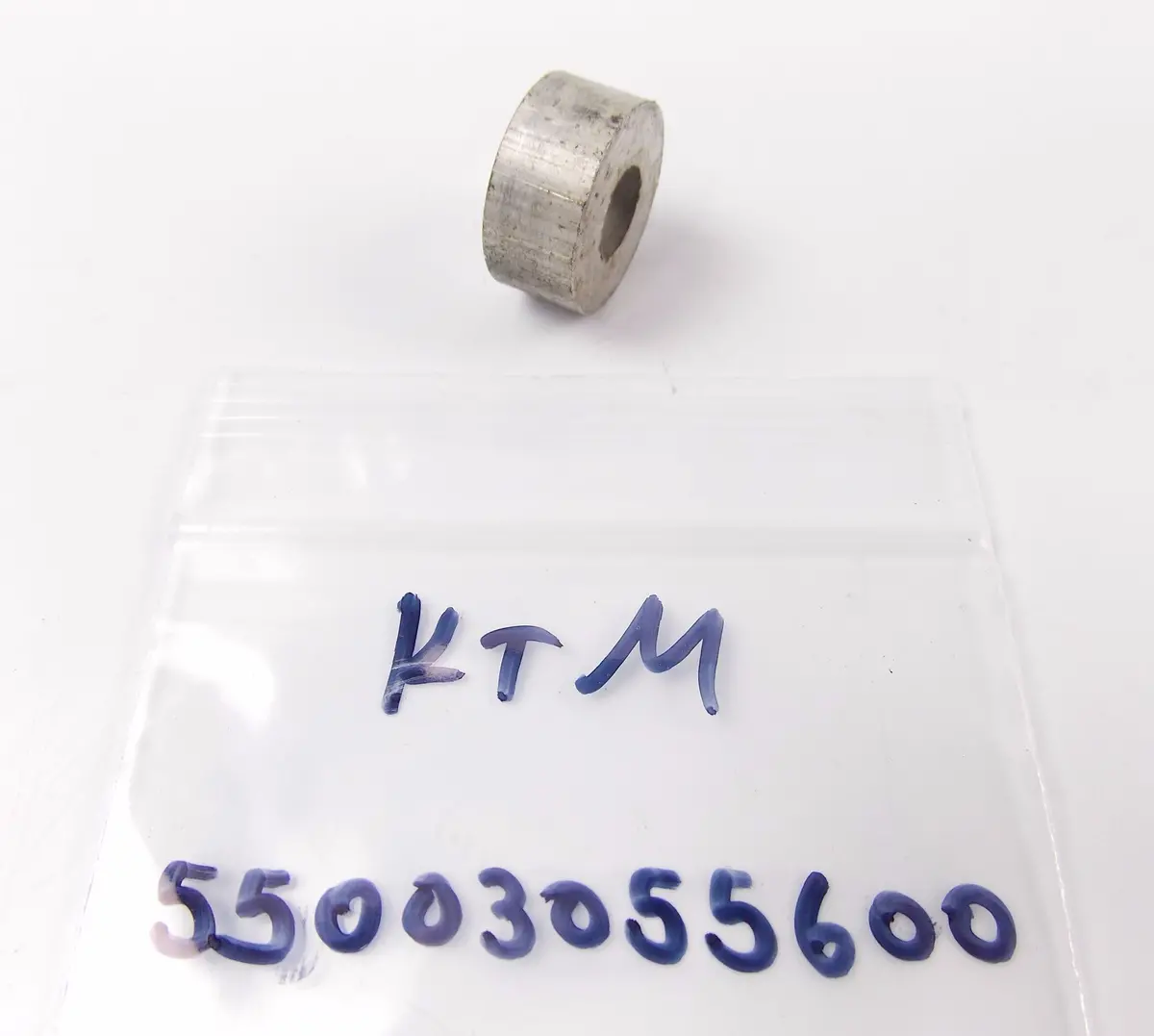 Nos Oem Ktm Frame Spacer D.O 22 Mm D.I 10 Mm L. 10 Mm 55003055600 1