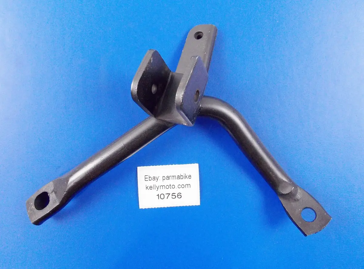 Oem Honda 2003-06 Nes125 Passenger Right Foot-Board Bracket Mount 50715-Kpz-900 1