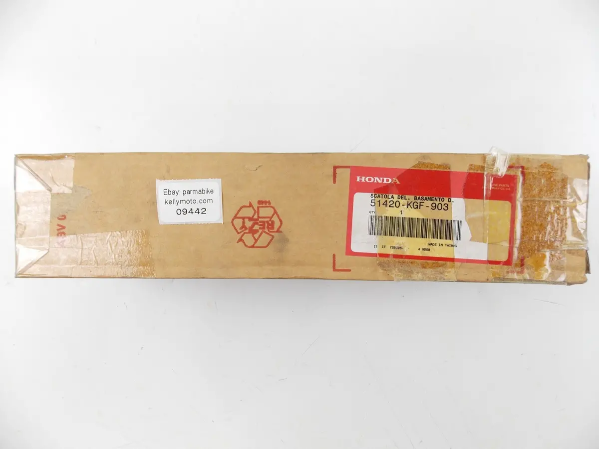Nos Oem Honda 2002-2005 Nes125 Rh Front Fork Case Bottom 51420-Kgf-903 1