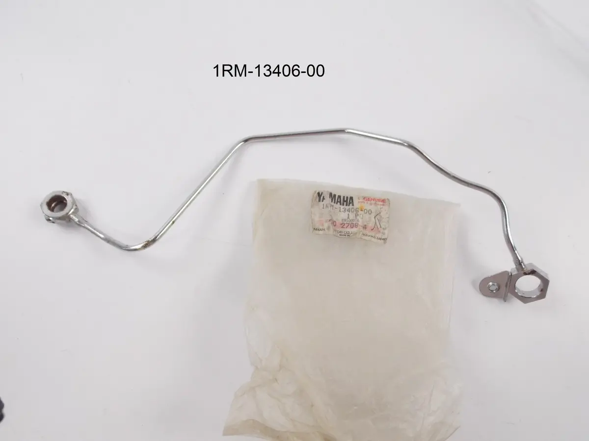 Nos 1986-1999 Yamaha Oil Pipe Comp 2 Xv750/1100  1Rm-13406-00 1