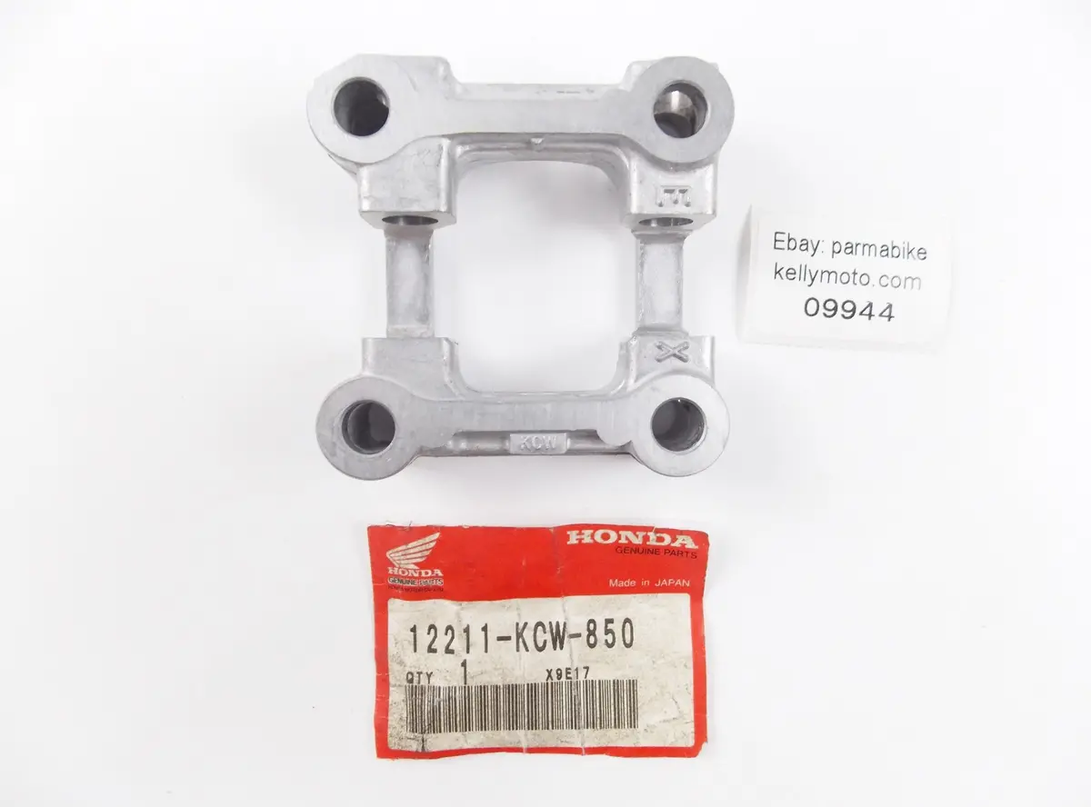Nos Oem 1995-2007 Honda Spacy Cha125 Camshaft Holder 12211-Kcw-850 1