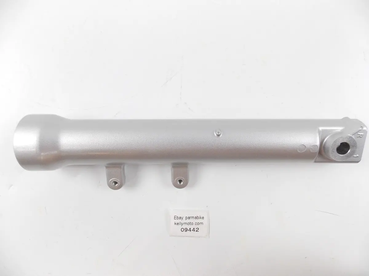 Nos Oem Honda 2002-2005 Nes125 Rh Front Fork Case Bottom 51420-Kgf-903 2