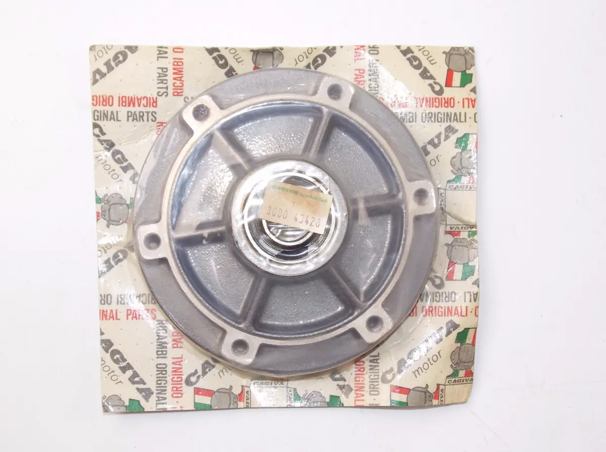 Nos Oem Cagiva 1987 Alleta Oro 125-S2 Rear Wheel Sprocket Flange Assy 800043428 1