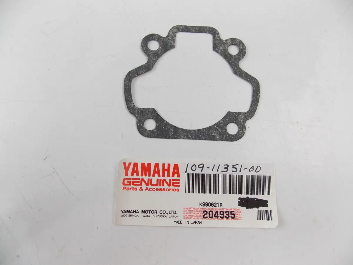 Nos Oem Yamaha 1964 1965 Yj1 55Cc Yj2 60Cc Gasket Cylinder Base 109-11351-00 1