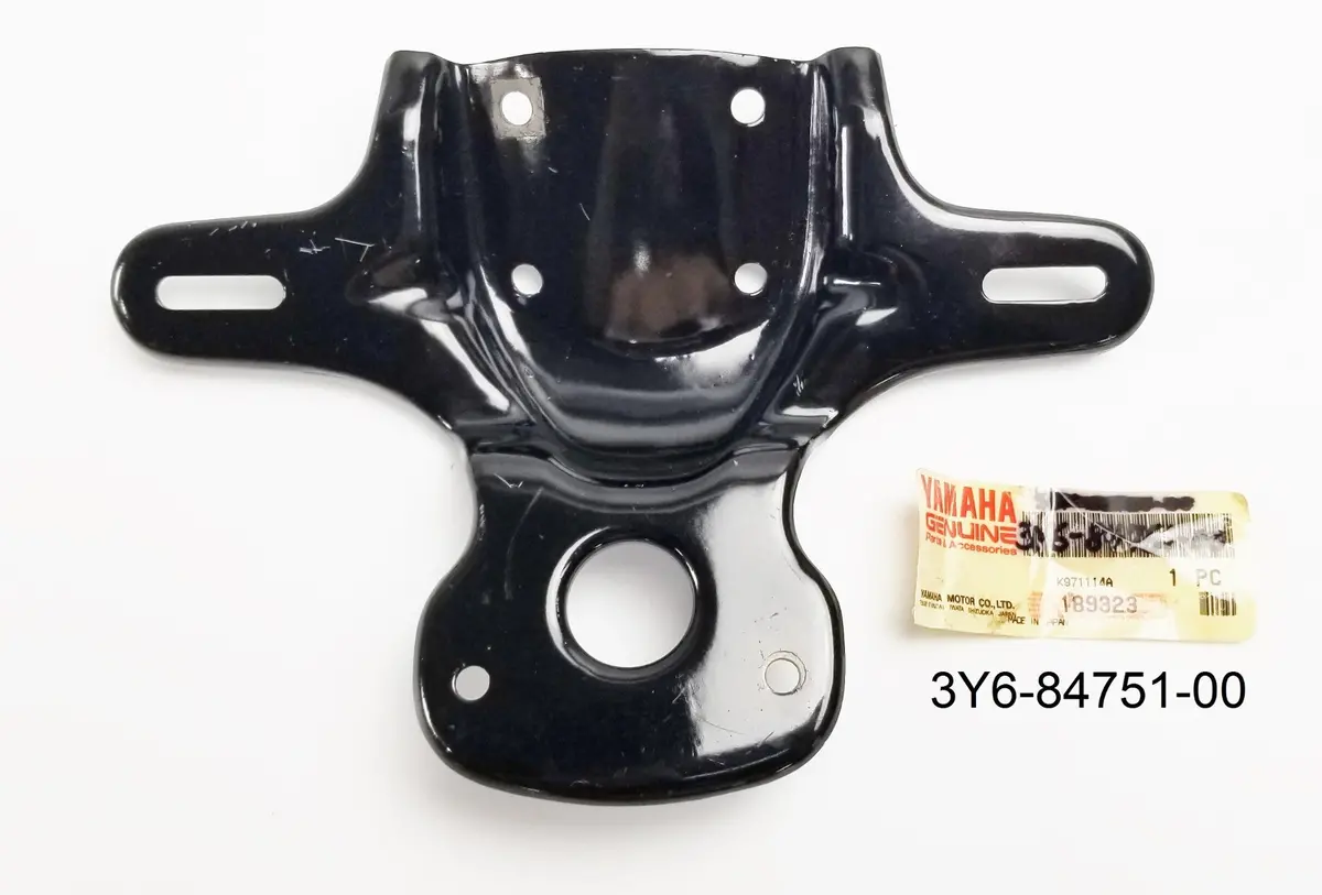 Nos Oem Yamaha  1980 1981 1982 License Bracket Sr250   3Y6-84751-00 1