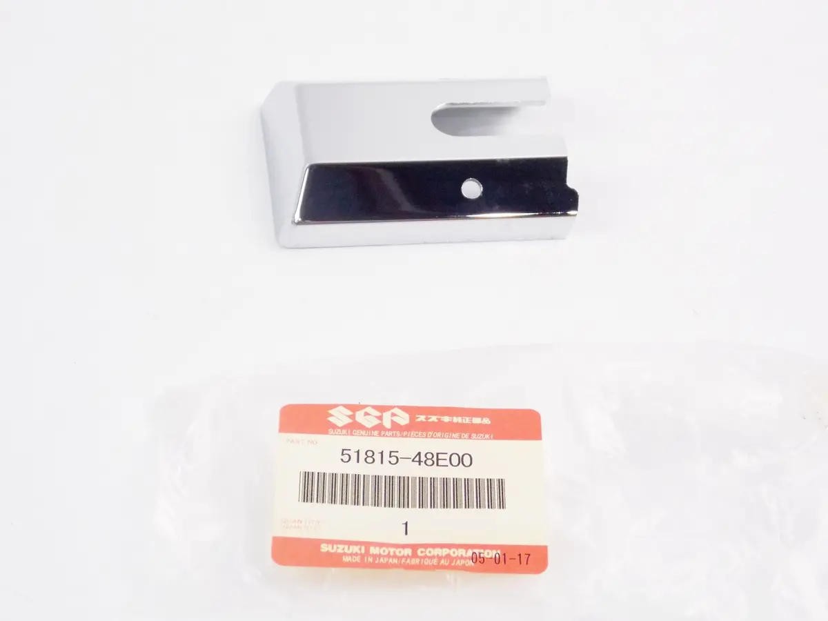 Nos Oem Suzuki 1997-2004 Vz800 Cover Headlamp Bracket 51815-48E00 1