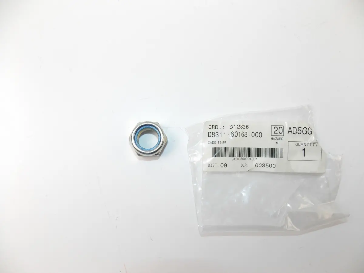 Nos Oem 1996-1999 Suzuki Ay50  Rear Axle Nut  D8311-60168 1