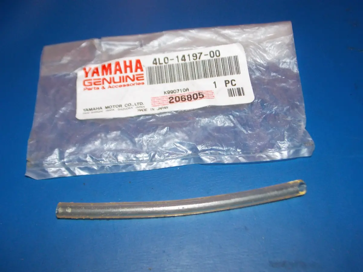 Nos Yamaha 1984-2006 Rz350 Yfz350 Yfs200 Carburetor Vent Pipe  4L0-14197 1