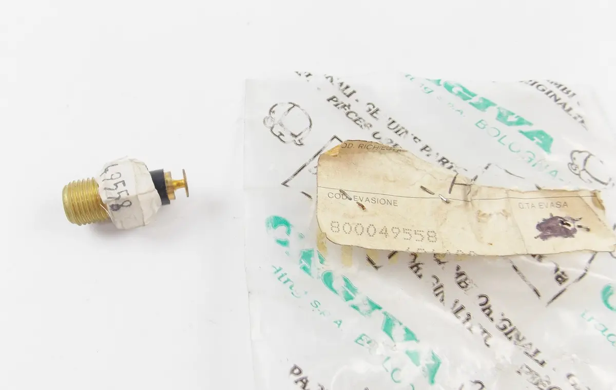 Nos Oem Cagiva 1988-1989 Blues 125/Cosi 50 Thermo Temperarture Switch 800049558 1