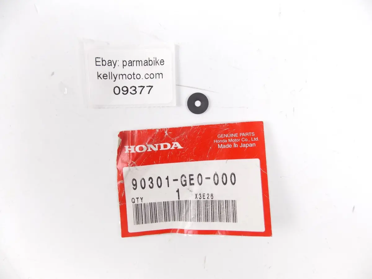 Nos Oem Honda 1988-2000 Gl1500 | 1994-1999 Xl600 Trunk Box Nut 90301-Ge0-000 1