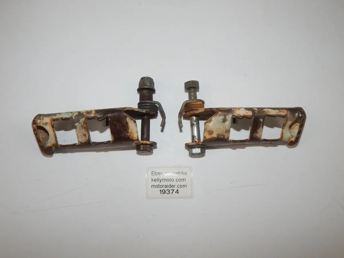 Vintage Husqvarna 1985 250 500 Cr Frame Front Rh Lh Peg Footrest+Spring+Bolt 1