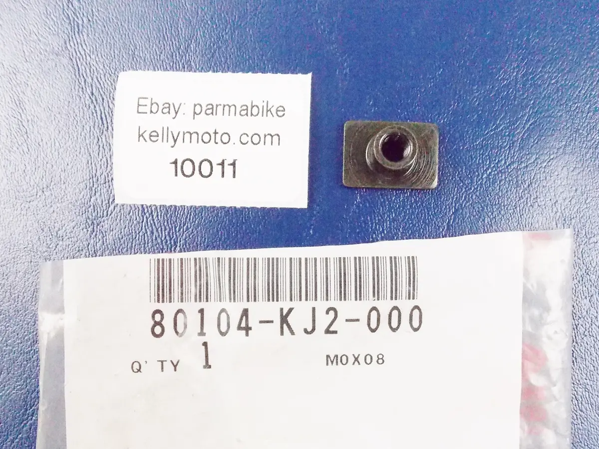 Nos Oem Honda 2001-2010 | 2012-2019 Gl1800 Nut, Rr. Fender 80104-Kj2-000 1