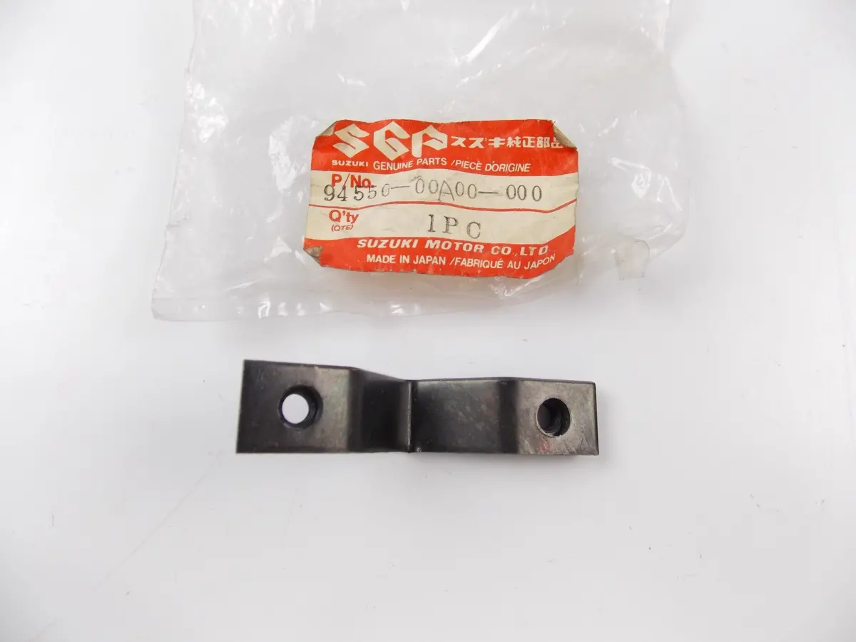 Nos Oem Suzuki 1985-1986 Gs1150 Fairing Mounting Middle Bracket 94550-00A00-000 1