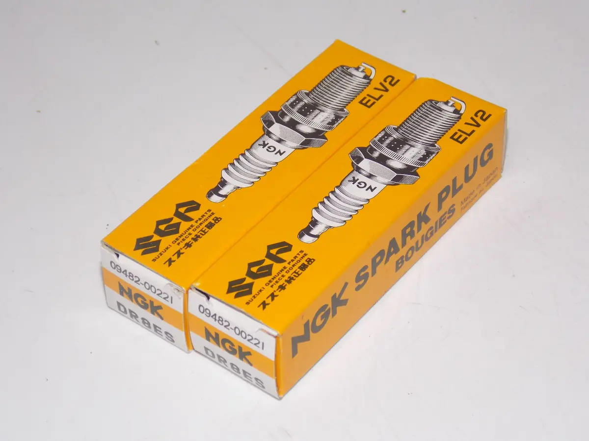 2 Spark Plugs Motorcycle Atv Quad Scooter Suzuki Honda Guzzi Yamaha Ngk Dr8es 1