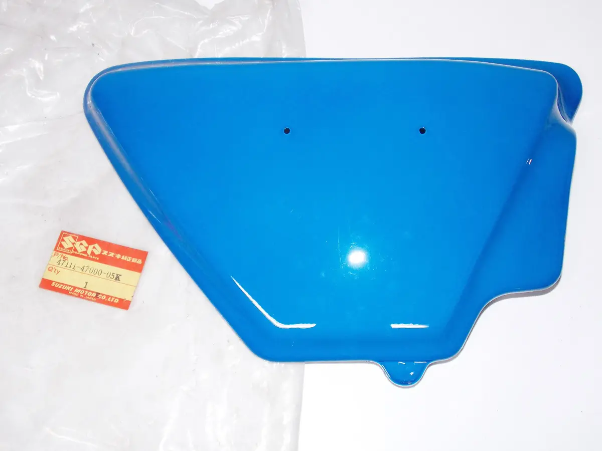 Nos Suzuki 1980 Gs550 Rh Frame Cover Right Side Panel Blue 47111-47000-05K 1