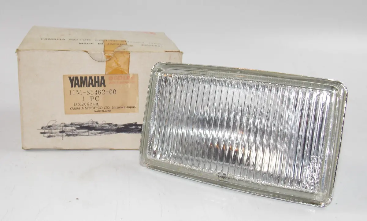 Nos Genuine Oem 1982 1985 Yamaha Xj750 Maxim Headlight Lens Reflector 11M-85462 1
