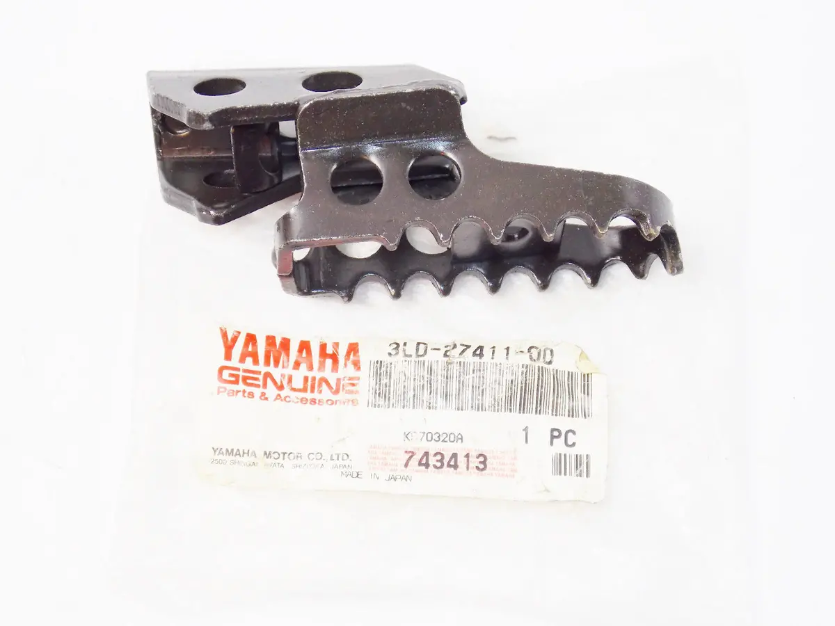 Oem Yamaha 1996 2004 2015 Ttr90 Xt250 Yz80 Left Foot Peg Rest Stand 3Ld-27411 1