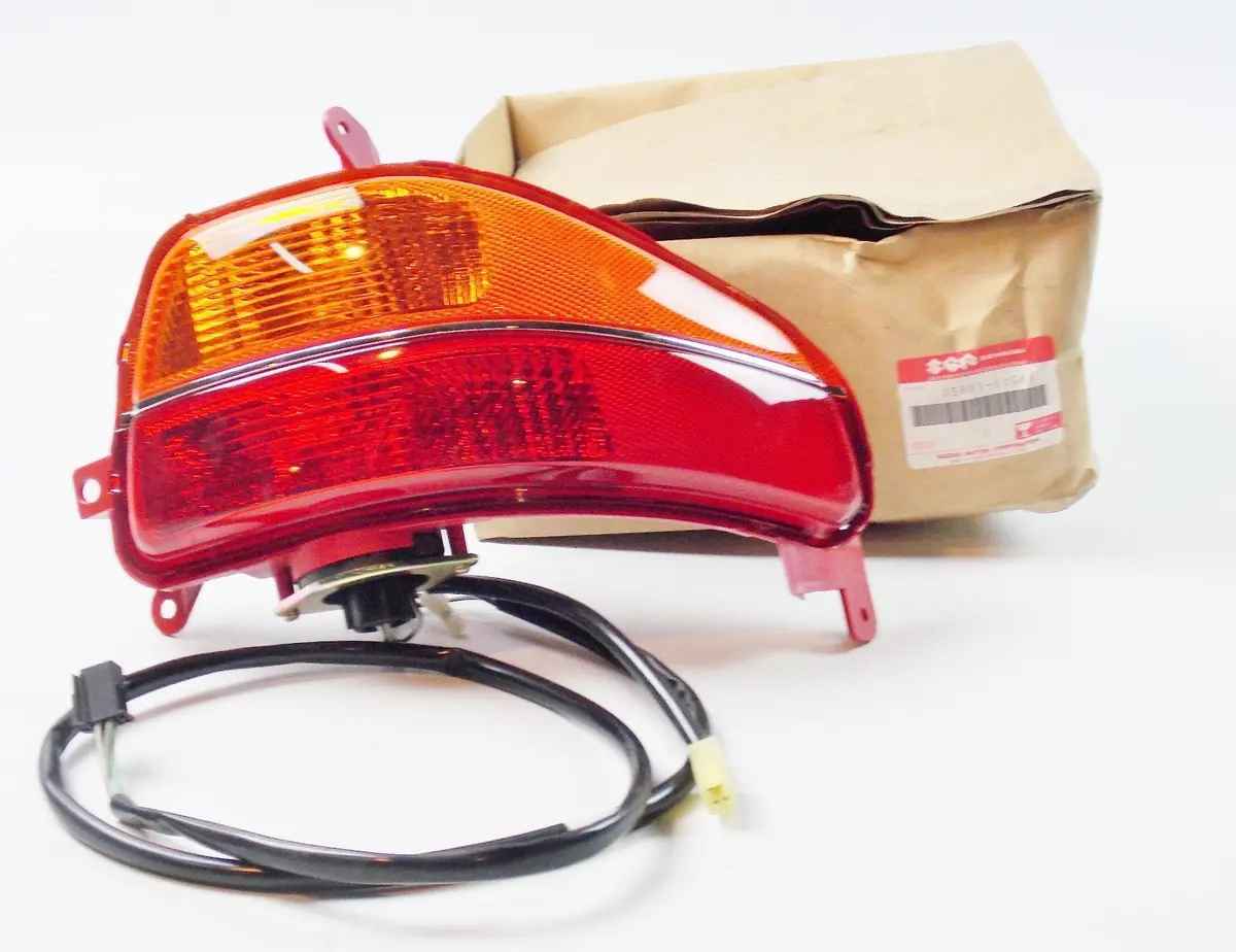 Nos Suzuki  2003 2004 2005 Rear Lamp Assy An650  35603-10G30 1
