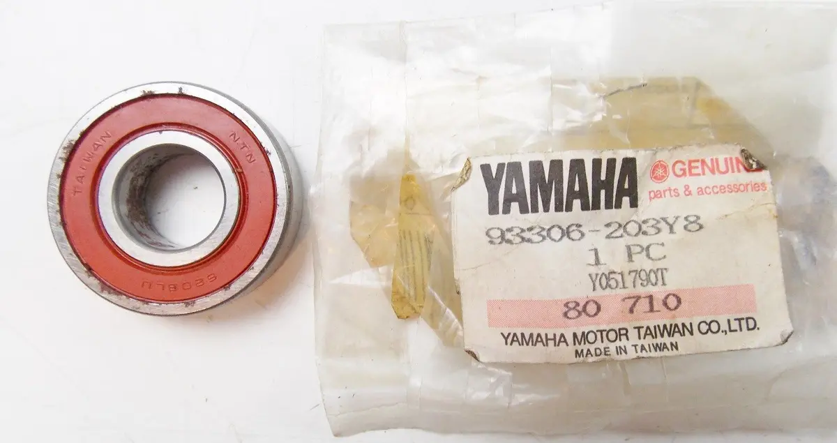 Nos Yamaha  1990/91/93/96  Bearing Cr50 Ct50   93306-203Y8 1