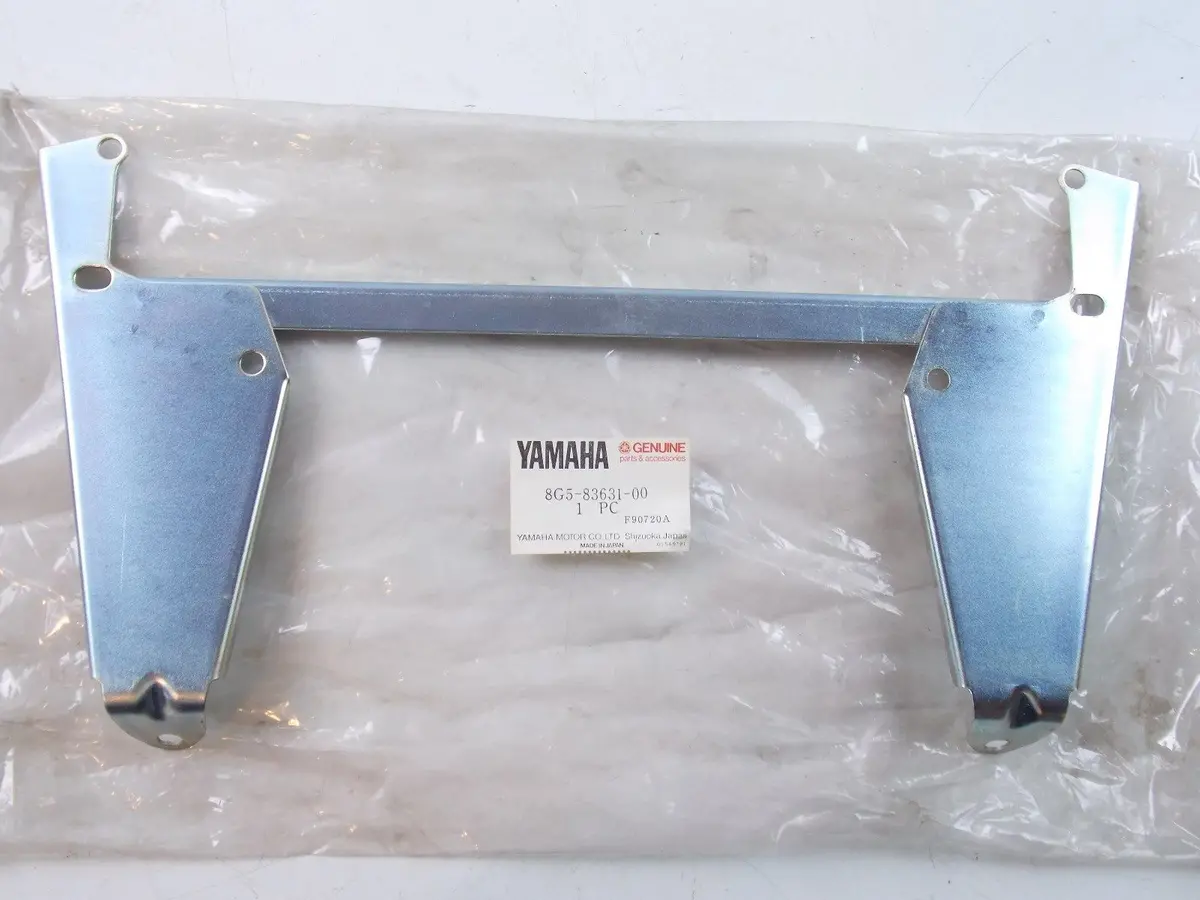 Nos Yamaha 1978-1982 Panel 1 Bracket Et250/340/300 8G5-83631-00 1