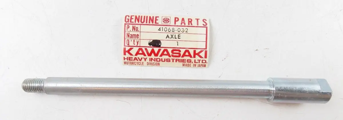 Nos Kawasaki 1970-1975 Front Axle F7 G31   41068-032 1